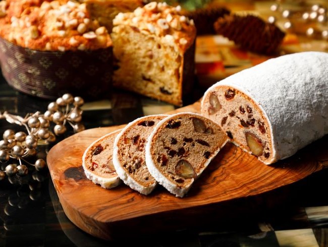 シュトーレン　パネトーネ